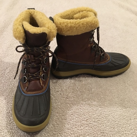 nike acg snow boots
